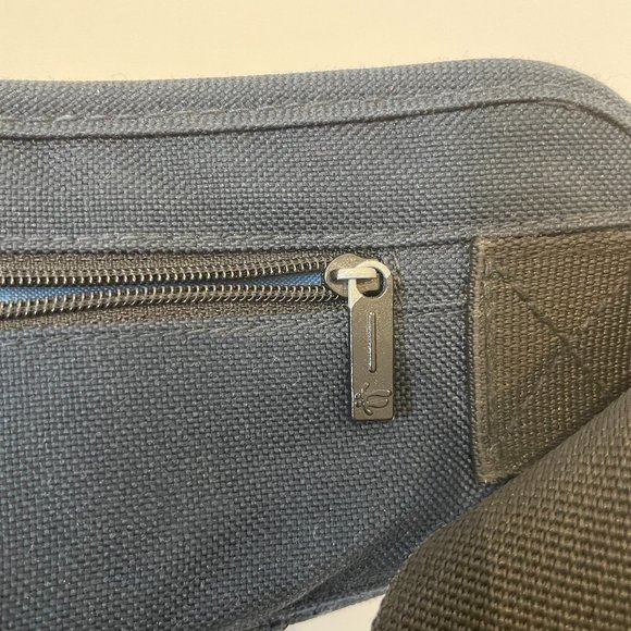 Totto Tactical Fanny Pack in Navy - Picture 3 of 9